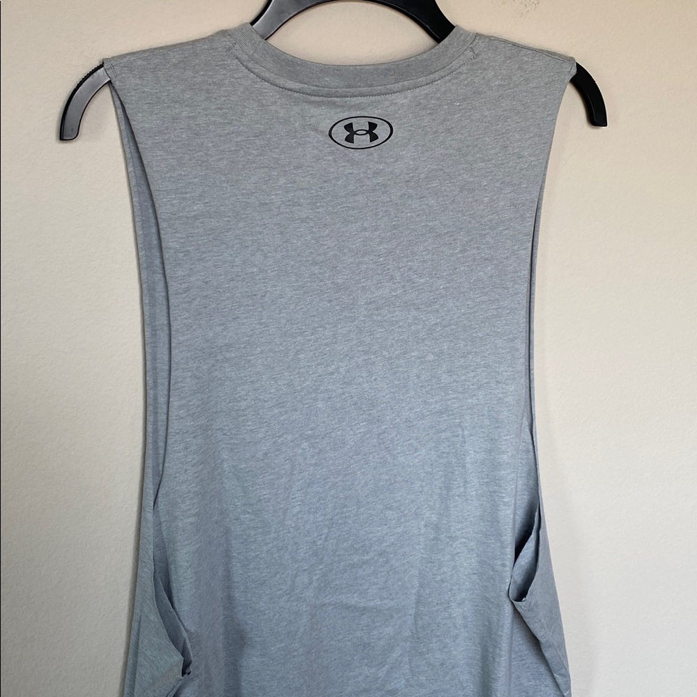 Under Armour Grey Loose Cut Out Tank - Picture 4 of 4